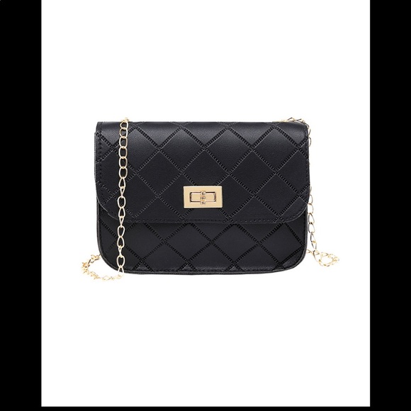 Diamond Pattern Chain Bag - Picture 3 of 5